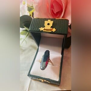 Vintage Marquise Black Hematite Long Cocktail Ring 10K
Yellow